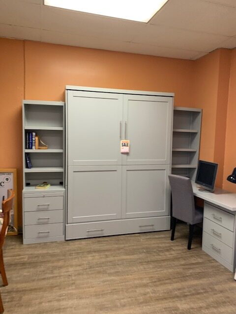 Queen bed w side cabinets and desk<br />
Special $3299